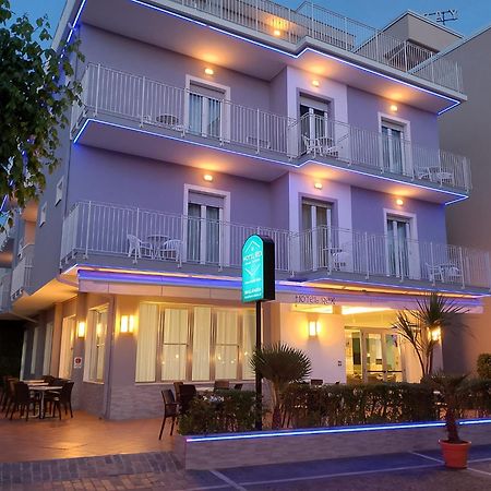 Hotel Rex ミザーノ・アドリアーティコ エクステリア 写真